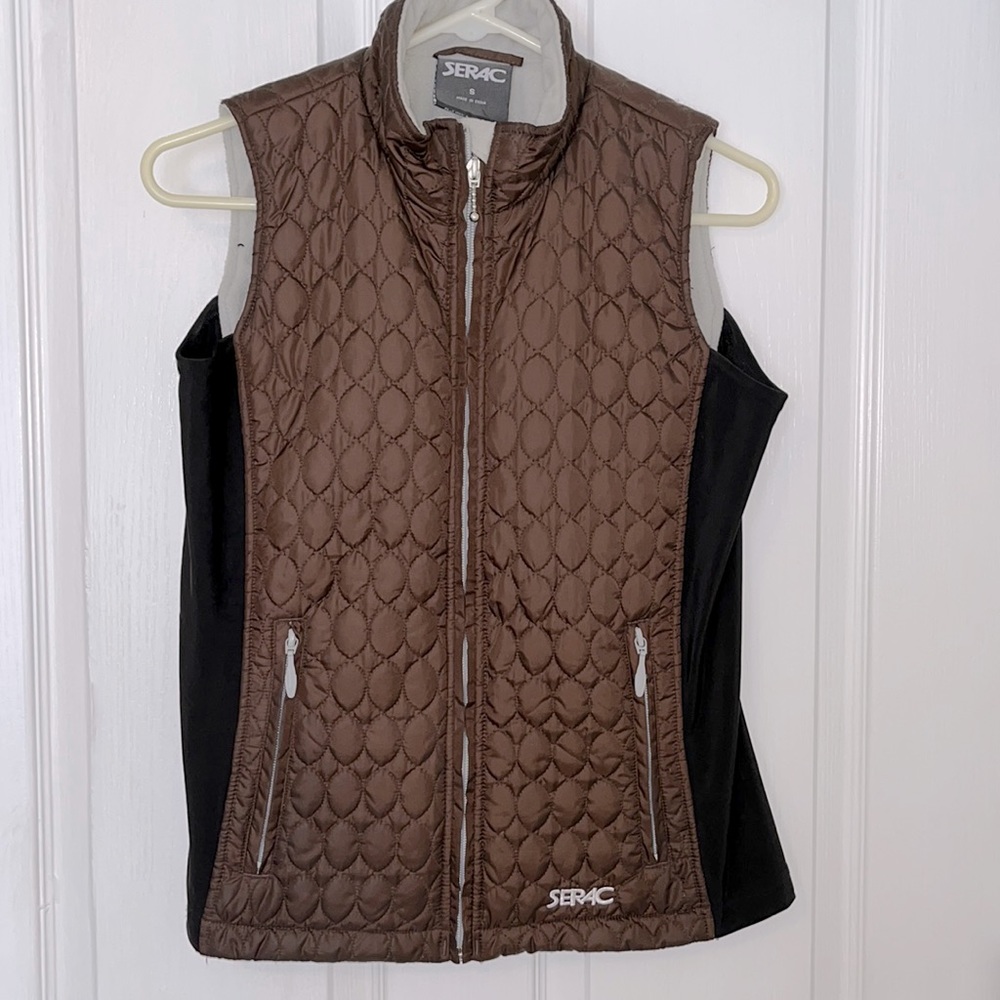 Quilted Vest - light weight - Size Small Brown